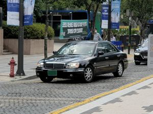 Hyundai XG 30